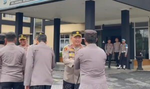 kapolres-dharmasraya-pimpin-apel-pimpinan-dan-silaturahmi-bersama-personel-253004-085117