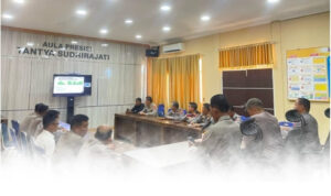zoom-meeting-anev-bulanan-beyond-trust-presisi-dipimpin-wakapolres-dharmasraya-253004-100924